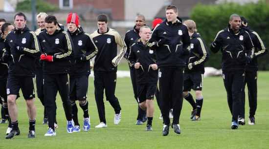 官方：22岁195cm前锋大卫相泽加盟神户胜利船