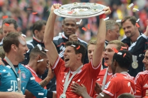 RAC1：奥尔莫左肩脱臼，预计将缺阵一个月