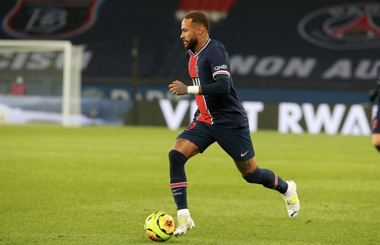 德科：梅西短暂回归？这不可能；还没和莱万谈续约的事