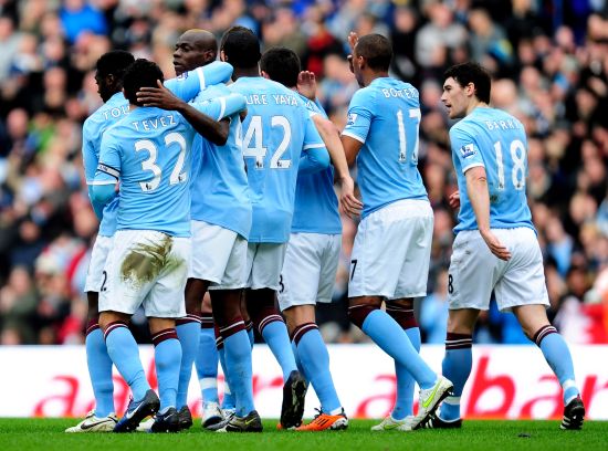 火箭需要交易补强，他们应该如何交易，让阵容更加强大？