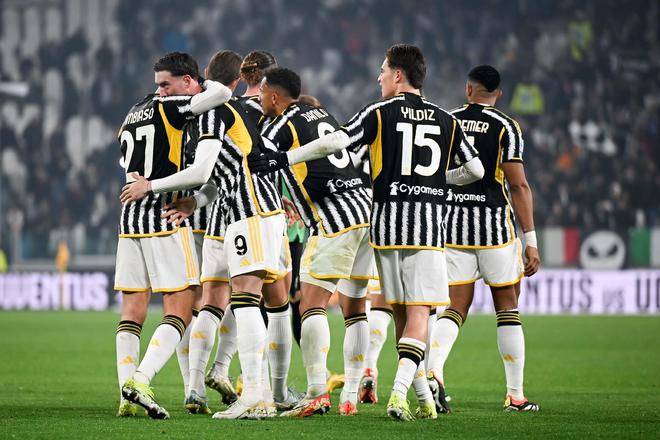 施瓦泽：澳超应该追赶亚洲联赛的水平；从五月休赛到十月是荒谬的